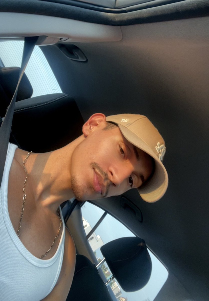 flakk0oo's tweet photo. Sunkissed https://t.co/fFtVNPX3va
