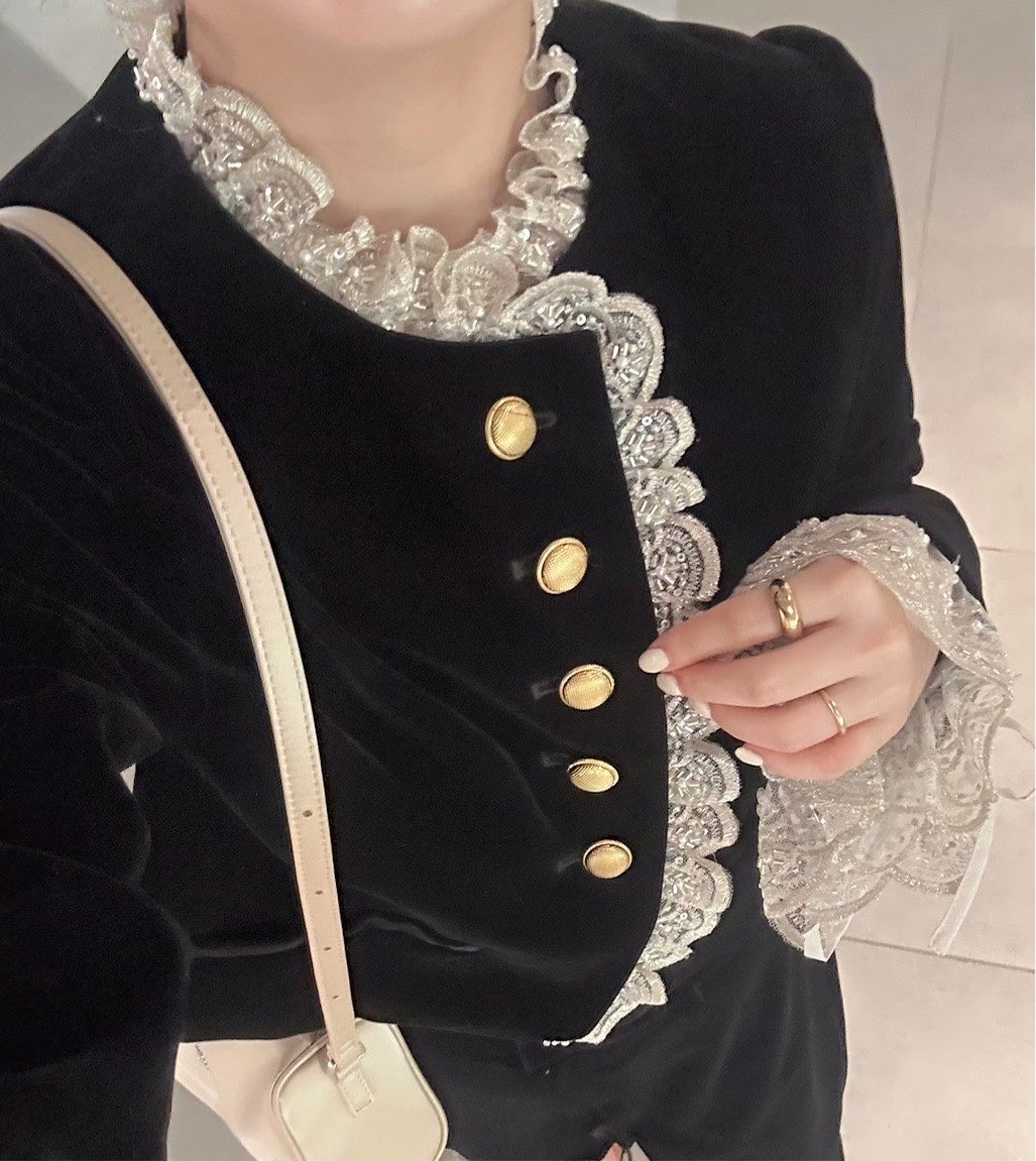 ___h___r___k__'s tweet photo. lilybrown秋、更に可愛くなって帰ってきた…… https://t.co/GhC60uZwml