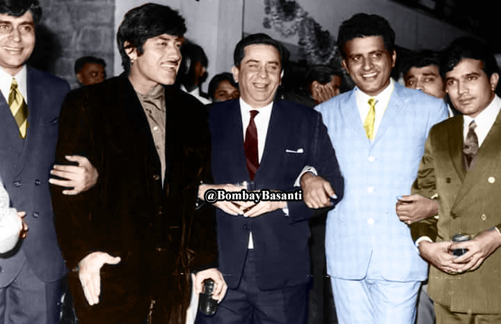 BombayBasanti's tweet photo. Kranti, Upkaar, Purab Aur Paschim, Woh Kaun Thi, Hariyali Aur Raasta, Aadmi, Shor, Roti Kapda Aur Makan..
Remembering legendary Actor/Filmmaker #MrBharat #ManojKumar
With #Dharmendra #Pran #RajKapoor
#RajendraKumar #RaajKumar #RajeshKhanna
Your fav movies of Manoj Kumar? https://t.co/d10NzBsC51