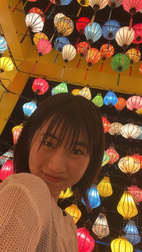 rakuchan813's tweet photo. ランタンナイト🏮
#横浜 #ランタン #米良來未 #芸能 #03line https://t.co/cCA34OWh0g