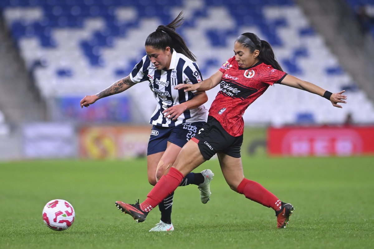ODSRFemenil_'s tweet photo. Rayadas Vs Xolas en la Jornada 01 en el Estadio Caliente.

📸@andreaaidej https://t.co/C4YaXHqod0