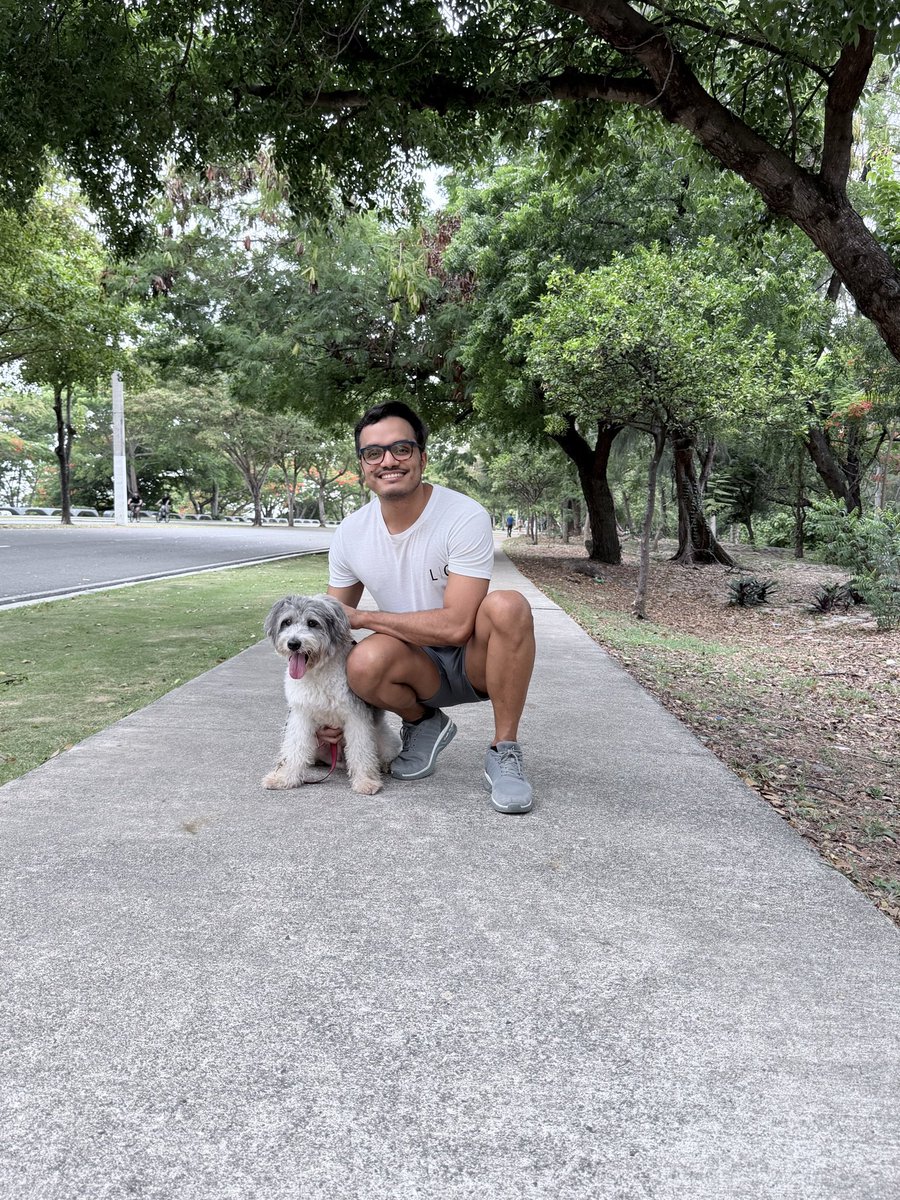Ivandte25's tweet photo. 🐶 https://t.co/DpKKGBoqOx
