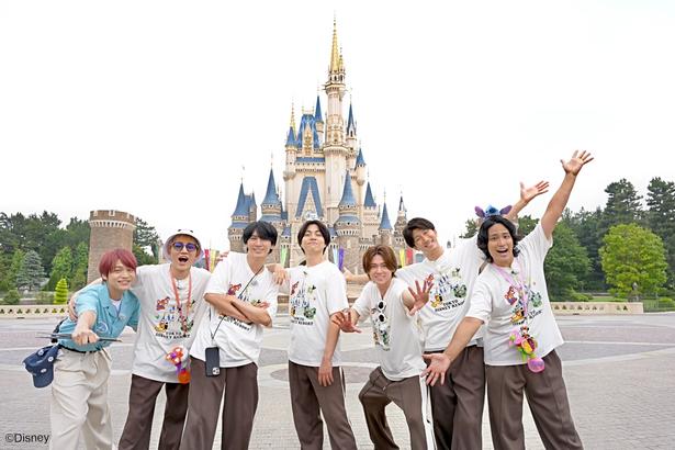 thetvjp's tweet photo. #WEST.が
東京ディズニーリゾートでびしょ濡れに　
#神山智洋 の誕生日サプライズも決行
＜ひらめけ！うんぴょこちゃんねる＞

▼記事の続きはこちら
https://t.co/dIV47vczJj

#うんぴょこ
#重岡大毅
#桐山照史
#中間淳太
#藤井流星
#濵田崇裕
#小瀧望 https://t.co/pkrooB7mRU