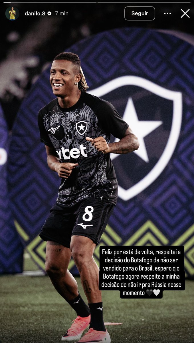 ASCampos_77's tweet photo. @Botafogo Troféu: Não vendi para o Palmeiras.
E ainda toma uma dessas do próprio jogador...
😂😂😂😂😂😂😂😂😂😂😂
😂😂😂😂😂😂😂😂😂😂😂
😂😂😂😂😂😂😂😂😂😂😂
Que mijada no bairro heim? https://t.co/8YwSx0rjV8