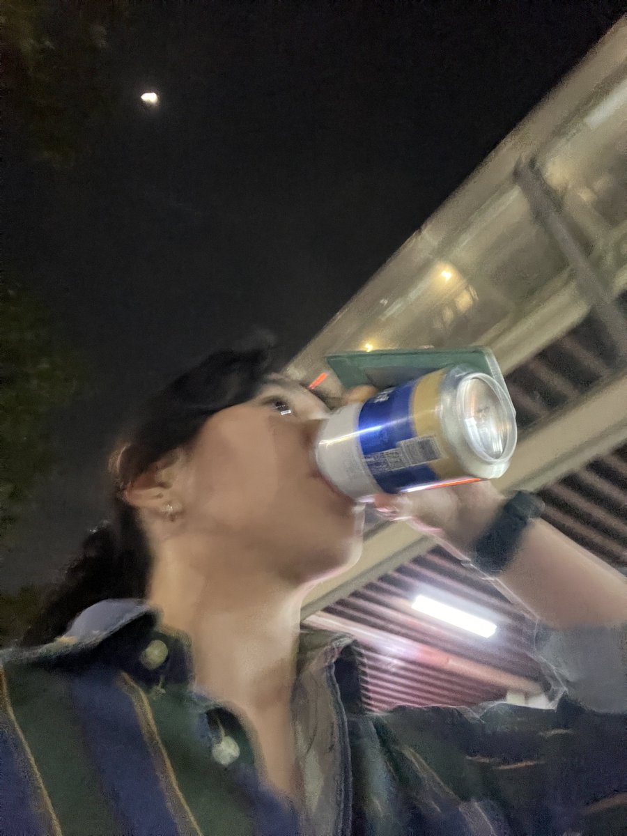 _estehtawar__'s tweet photo. then ended the day by getting tipsy and back being flirty https://t.co/h0PEpSuvUQ