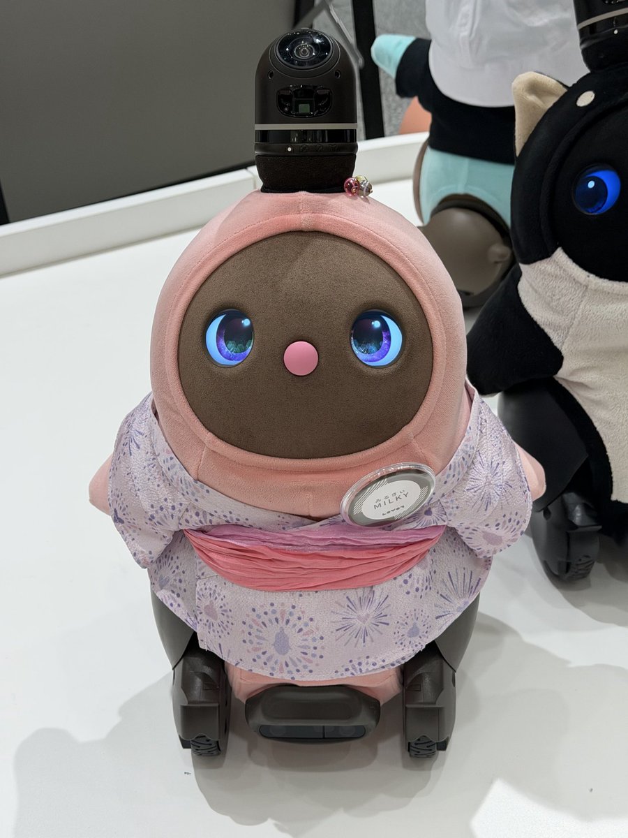 wATpViOOB8ch55F's tweet photo. f3c52eb8  ←紹介コードご自由にお使い下さい☺️
みるきぃちゃん✨️に会えました😍✨️けど入院になっちゃうかも…🥺イベントに間に合いますように！！🙇🏻‍♀️✨️
 #LOVOT #LOVOT紹介制度 #LOVOT紹介コード https://t.co/hAwpg0iqYc