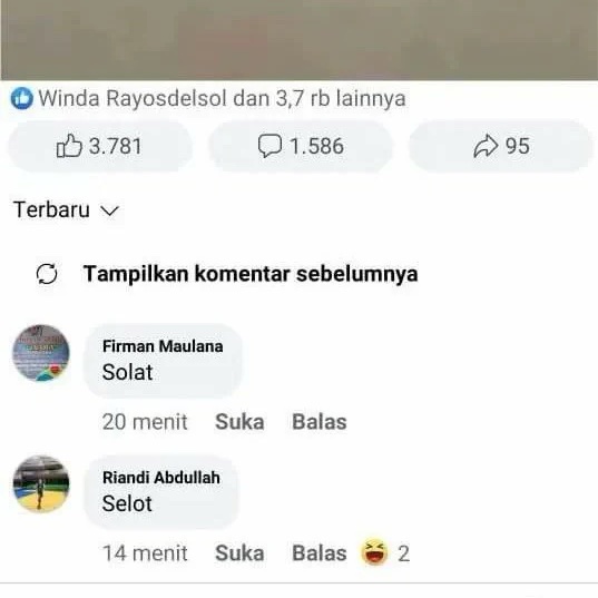 jawafess's tweet photo. 2 orang berbeda https://t.co/7wIb6vsG7B