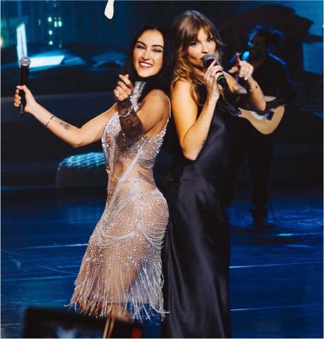 luisasonzabrs's tweet photo. 🚨“Escapismo” nova música de Gabi Melim com Luísa Sonza já está disponível. 💙 https://t.co/mk2TO3k6J6