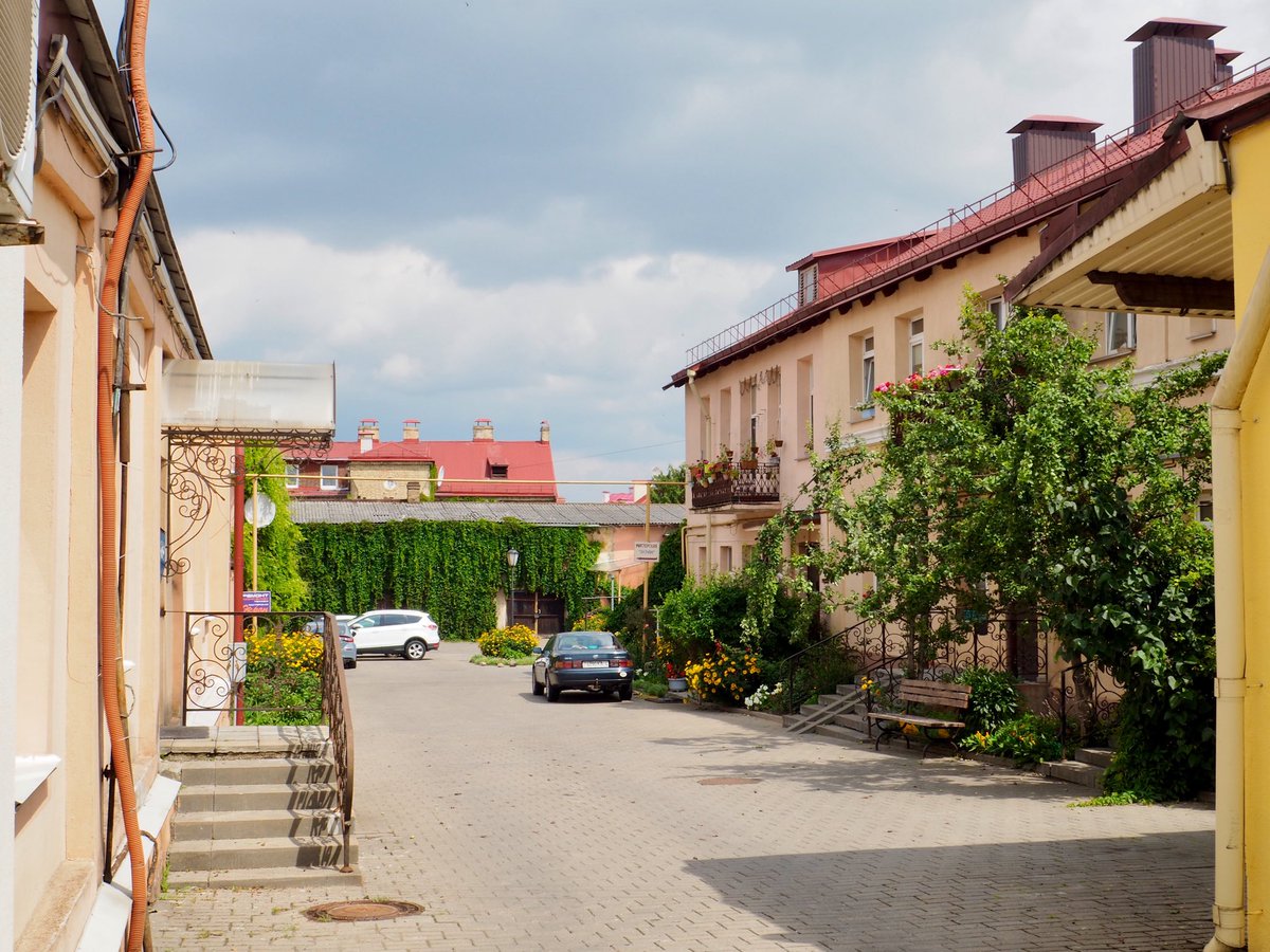 NicolaTeaser's tweet photo. #streetphotography #insidephotos #photooftheday #photocollection #sony #streethunters #streerphotographers  #lensculturestreets #yuorshotphotographer #myfutureshoot #urbanstreetphotogallery  #sweetsnesday #burnmyeye #life_is-street #storyofthestreet #oursstreets #гродно https://t.co/PFmMNoRTHq