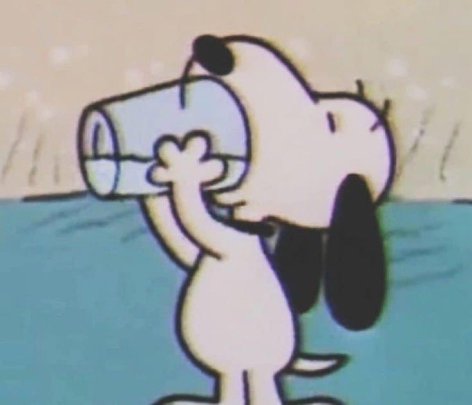 Carlosgramosc's tweet photo. Yo en la madrugada https://t.co/YHEafhIw6a