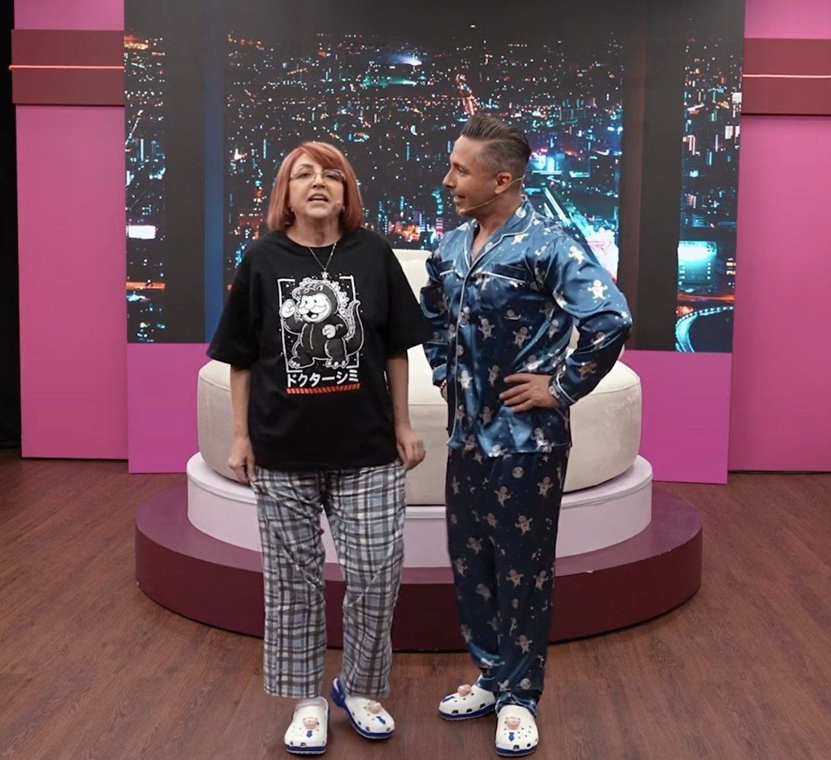 morimotofer's tweet photo. @Tougi_mahjong Is everywhere, also has a comedy show "Dr. Simi" every wednesday on TV and YouTube. https://t.co/Qsakw2UGyJ