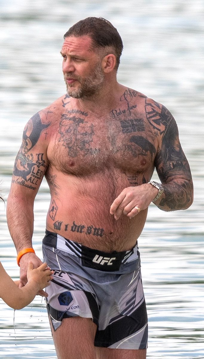 TheMale_Central's tweet photo. Tom Hardy https://t.co/qMxQjsSva5
