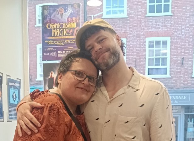 KusztorEmese's tweet photo. Newark, Newark....and Jay, of course. Was lovely to see him 'at home' https://t.co/8R5IndagyL