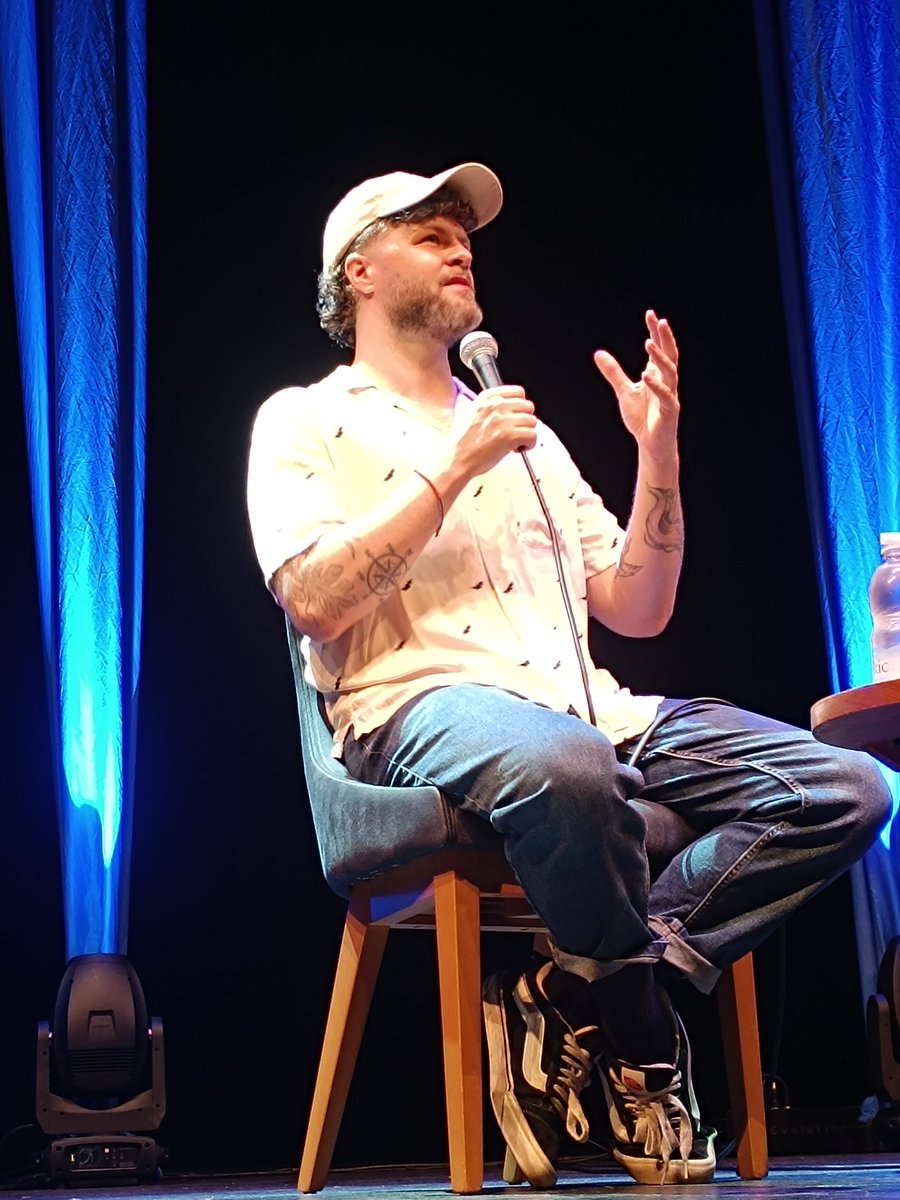 KusztorEmese's tweet photo. Newark, Newark....and Jay, of course. Was lovely to see him 'at home' https://t.co/8R5IndagyL