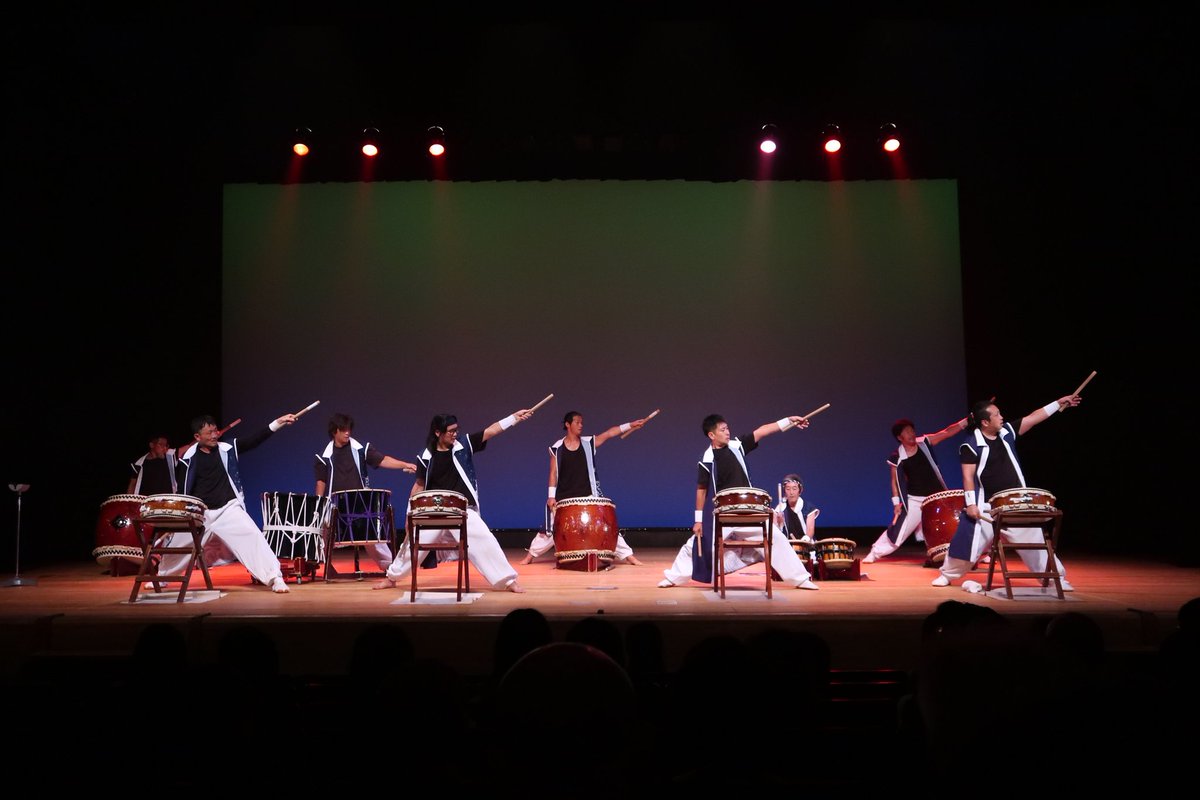 miyamo_41's tweet photo. 桜舟剣遊会10周年記念講演の2番手は岩瀬太鼓海岸組さん🪘
力強い演目でした！

#桜舟剣遊会10周年記念公演
#桜舟剣遊会
#岩瀬太鼓海岸組 https://t.co/RLfwLKaQ3Y