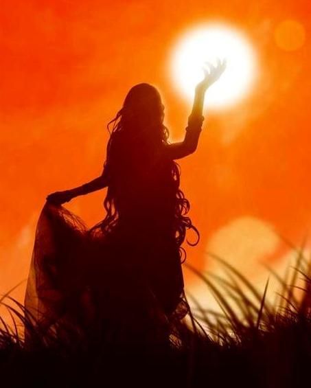 IndiraChaudhry's tweet photo. #Aabaad #Shair Saath chalti hai meri rusvaai saaye ki tarah..Aye mohabbat tere anjaam pe rona aaya...
Jaane kyu aaj tere naam pe rona aaya...Umeedon se dil-e-barbaad ko aabaad kiya hai...Mitaane ke liye duniya nayi ijaad ki hai... https://t.co/w8nbbtLe9T