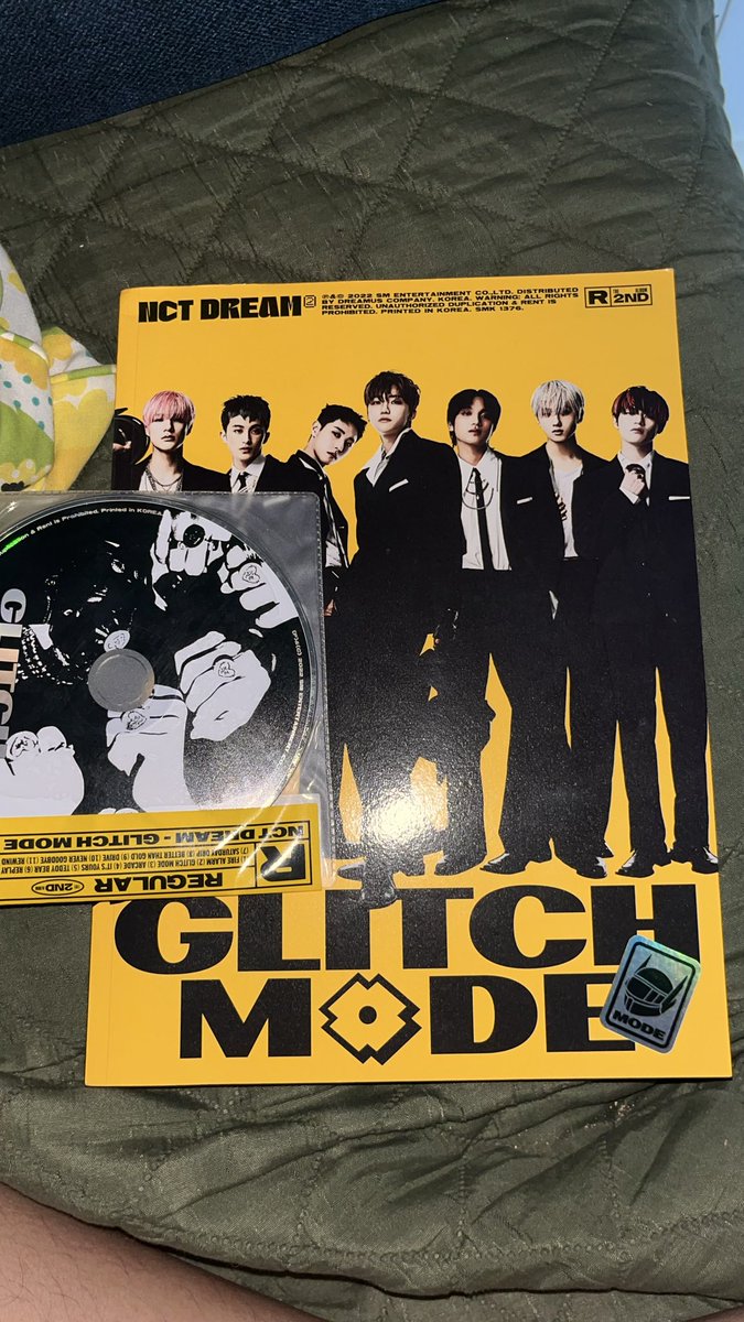 piipiti's tweet photo. WTS album glitch mode nct 
- good condi
- bisa oren
- offer aja yg penting masih make sense
- mau ngeluarin semua poca n album yg aku punya soalnya https://t.co/gZlyfqiSMj