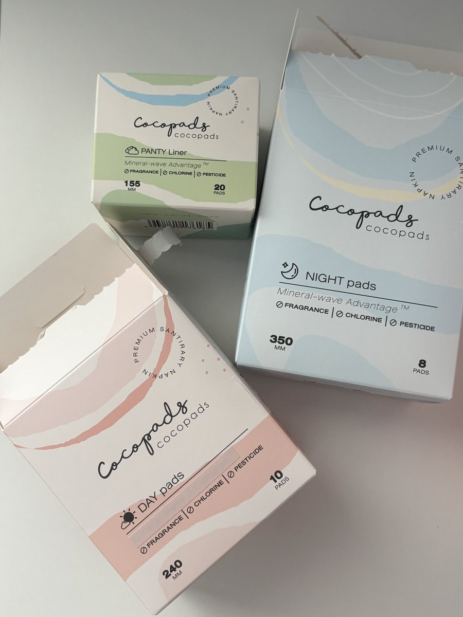 wishrori's tweet photo. ของแบรนด์ cocopads นะกล่องละ 90.- สีฟ้ากลางคืน สีชมพูกลางวัน สีเขียวเป็นแผ่นเล็กๆจิ๋วๆ-เอาไว้ใช้ตอนประจำเดือนใกล้จะมาใกล้จะหมด กันไว้ เหมือนล็อตนี้จะเป็นล็อตสุดท้ายด้วย ฮรืออ

: https://t.co/qvASnL7Im7
: https://t.co/qvASnL7Im7 https://t.co/XMHwJrewl5