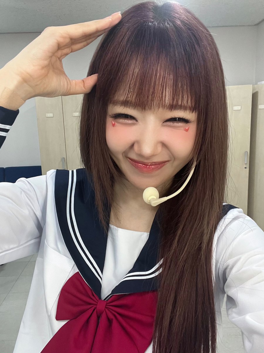 CYooJung_offcl's tweet photo. [📸]

260712 SBS #인기가요

#최유정 #CHOIYOOJUNG
#PerfectTarget #비장의무기 https://t.co/yELys9vAkE