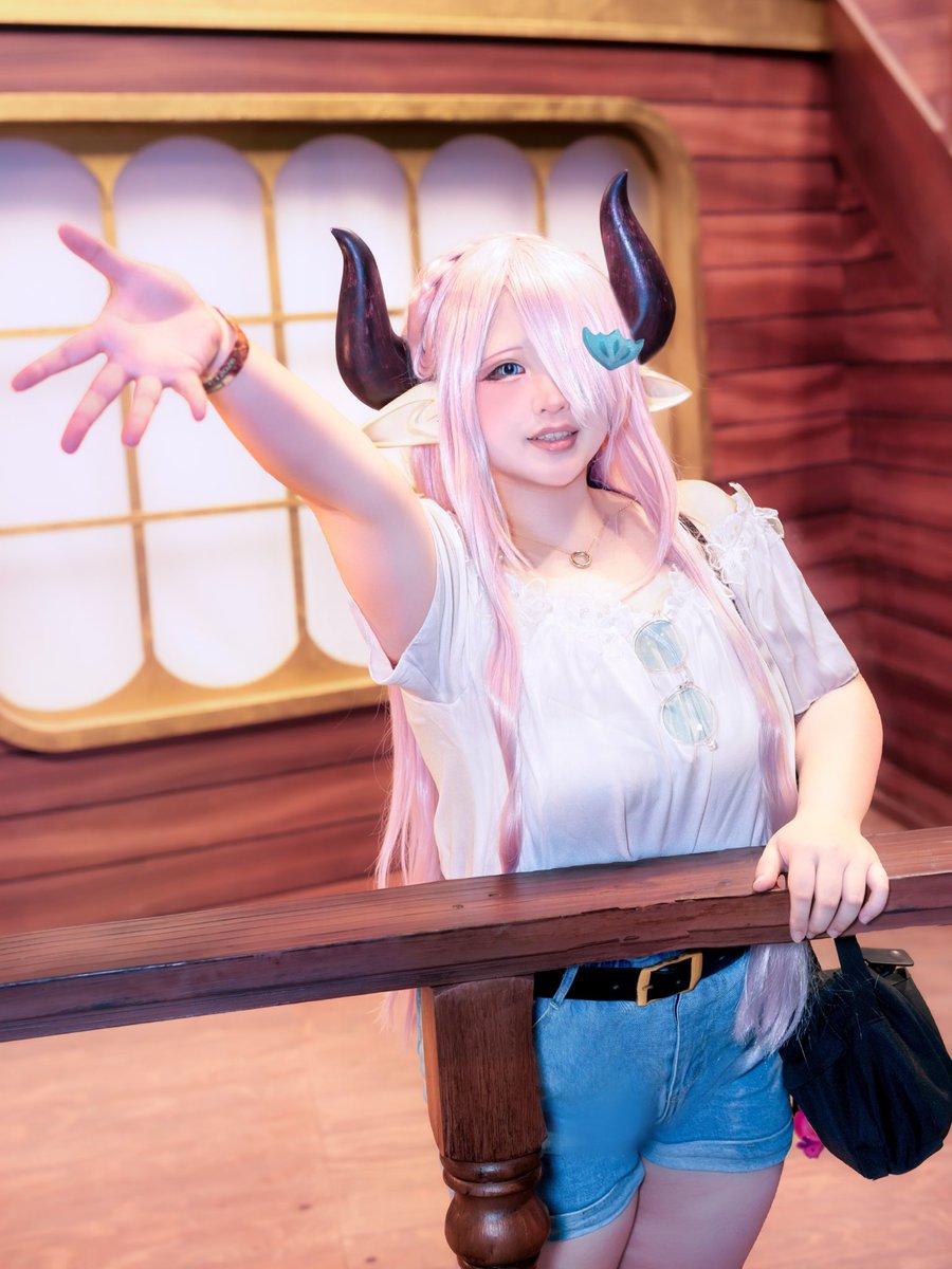 Naruse_cospsab's tweet photo. 《cosplay》

GRANBLUE FANTASY  /   ナルメア

「団長ちゃーん！お姉さんと夏の思い出作りに行こっか♪」

グラブルEXTRAフェスin仙台

 #グラブルEXTRAフェス2026 https://t.co/S86zpETid2
