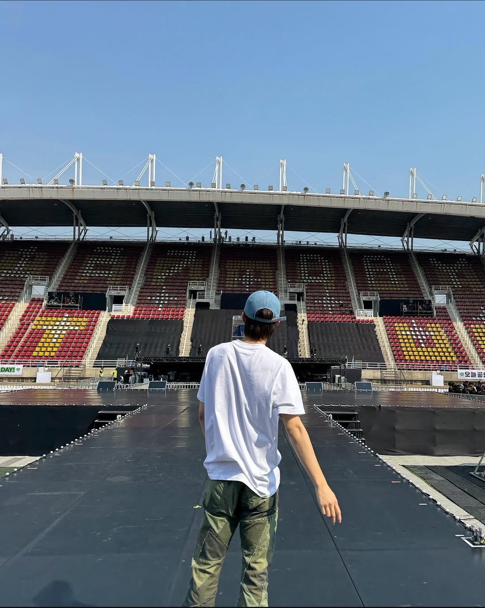 da_yk15853's tweet photo. ตำนาน127day ศิลปินเห็นโปรเจคก่อนแฟนคลับ

nctzenอึ้งขอบคุณที่ตื่นเต้นตอนเห็นในคอนอีกทีนะ😂 https://t.co/EhQRx7i98i