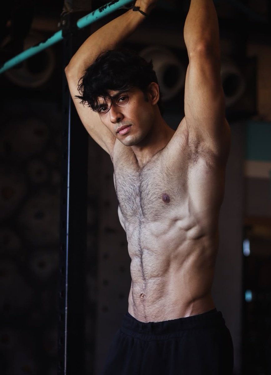 Obliviousguyy's tweet photo. Hairy Body, Muscular Man, Crisp Abs 🥵
What more can you ask for💦 https://t.co/GCc2e83vWr