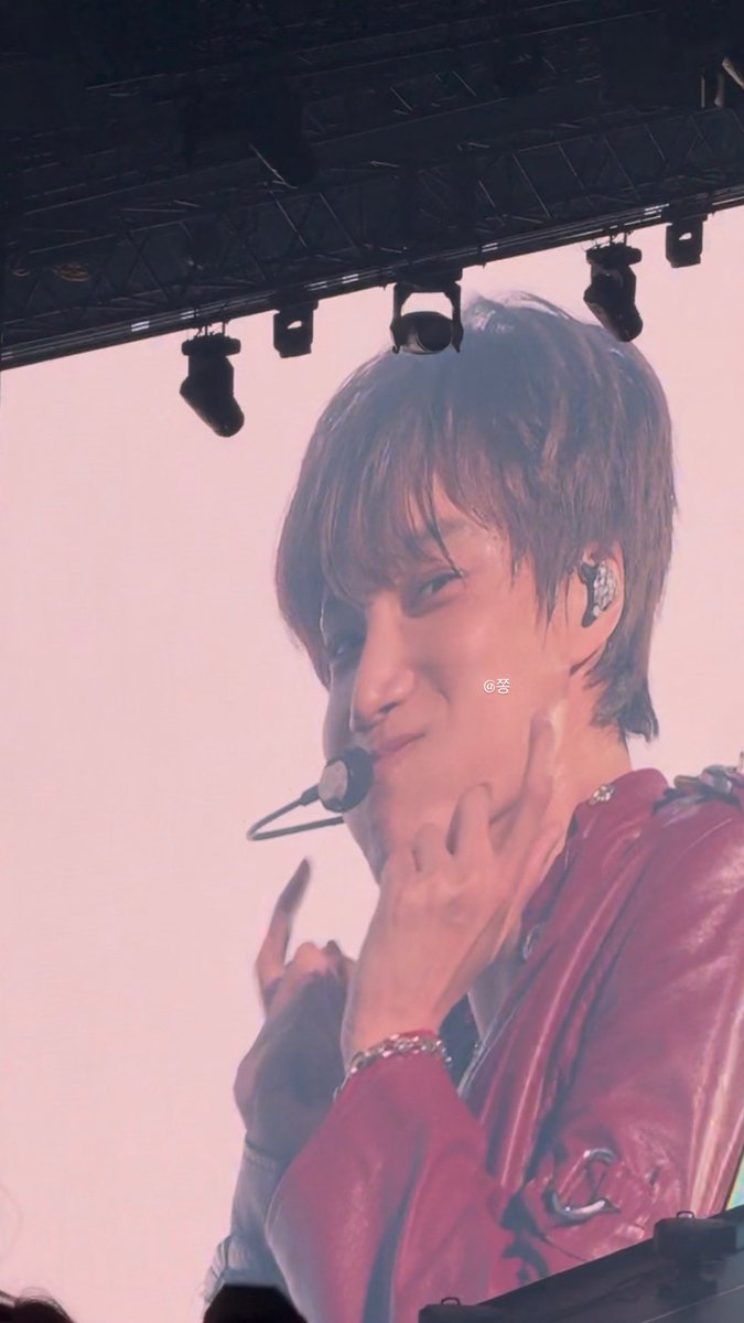 kxxg4oii4's tweet photo. 볼콕콕 김종인 너무 귀엽잖아!!!!

#EXhOrizon_in_Tokyo https://t.co/VDS4VvpOrI