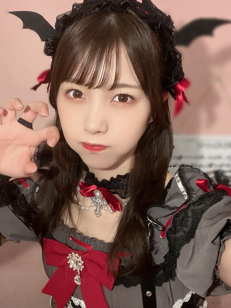_ran_kurusu_'s tweet photo. ❤︎Ψ(⃔ *`꒳´ * )⃕↝ https://t.co/XSdNUesXc8