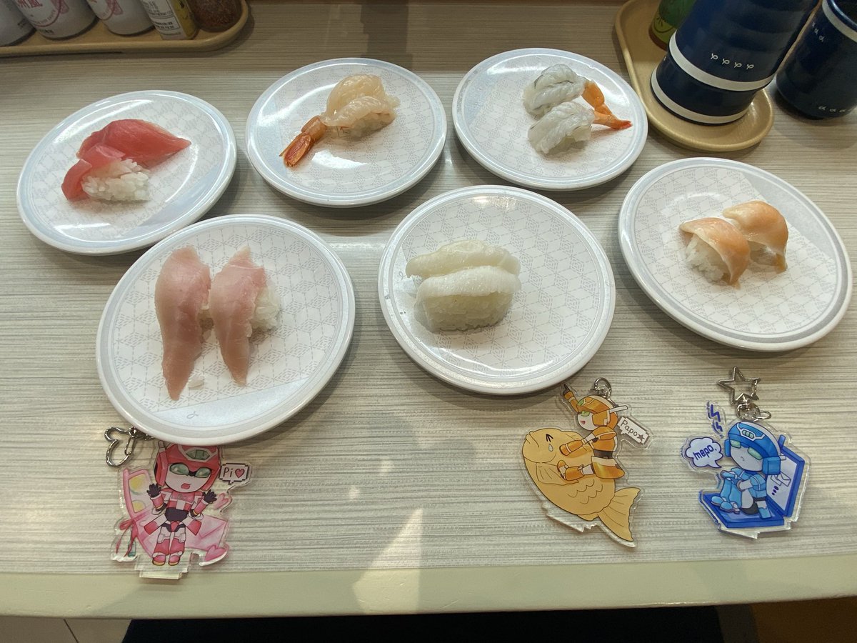 M586TAKA's tweet photo. 今夜の夕食は回転寿司
オトちゃんの好きなえんがわもあります
#HerRo2 https://t.co/i4TxoElFCb