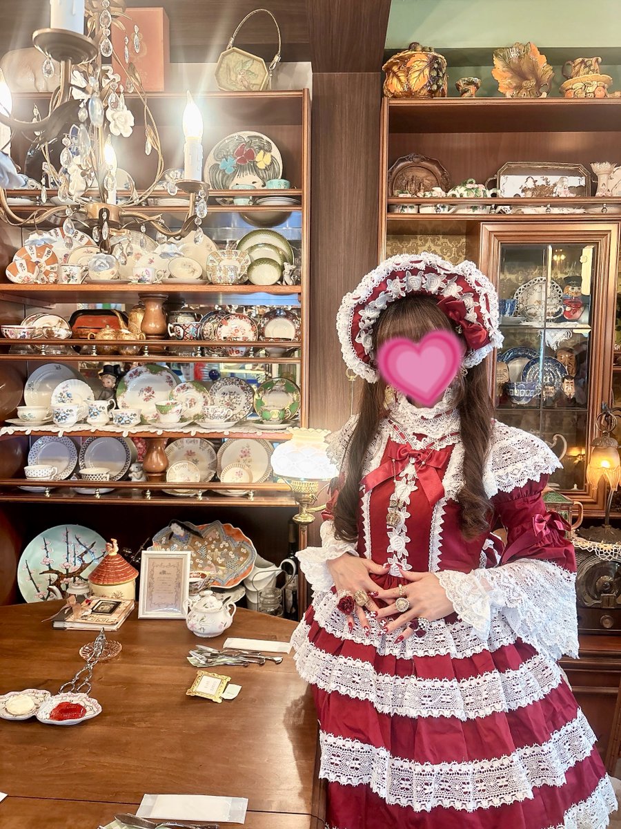 cha_3_co's tweet photo. かなりポストが遅れてしまいましたが、アミュリボンさんのボンネットお茶会に参加させていただきました✨

皆さんのボンネットコーデ、めちゃくちゃ華やかで眼福でした💕

皆さまありがとうございました💖

#アミュリボンお茶会 https://t.co/Q0dY7j2cPG