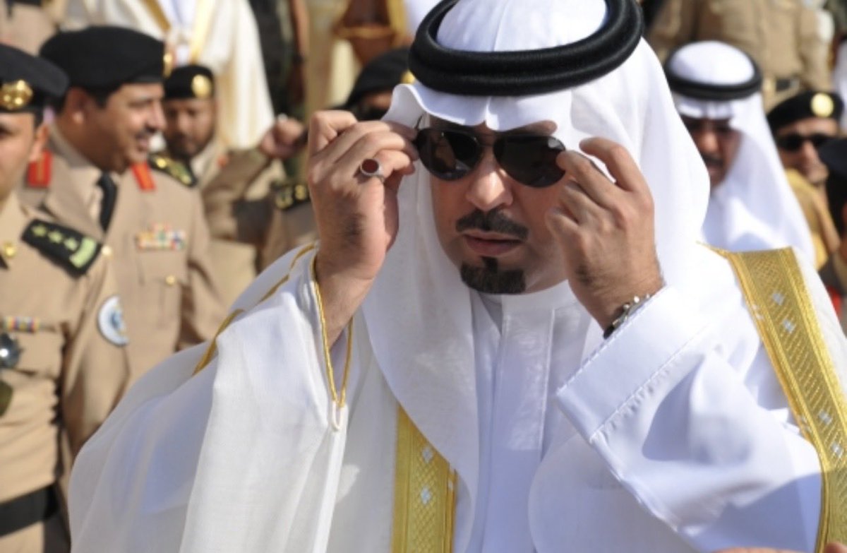 Alkaalyami's tweet photo. تقصد إهانة الأمير مشعل بن عبدالله، وهو ضيف عند أبو ساق الرفيدي، الراعي لابن خرّ الذيب… سود الله وجيهكم يا رفيدية وعبد آل ظاعن ومزحانية مزوّرة!!!!

إذا عزمك شخص، ثم سبّ ابن عمك وأنت ضيف عنده، فما موقفك؟
وإذا كان هذا الشخص معروفًا بسبّ حتى عائلتك والتهجّم على رموزها، فكيف يكون التصرف؟
ولماذا يعزمك معزبك ثم يتفق مع شخص آخر للإساءة إليك وإهانتك، بسبّ ابن عمك أمام القبائل والملأ؟

هذا ما حصل حرفيًا عندما عزم الرفيدي أبوساق سمو الأمير مشعل بن عبدالله، أمير منطقة نجران آنذاك، وعزم كذلك محمد خرّ الذيب، المعروف بالطرّارة الراعي ولد الراعي، ربيب تنظيم خشيوة (جالية الهنود والزيود المجمعّة) . 

وبعد أن أخذ الأمير مجلسه في المنصّة، كانوا يعلمون الرفيدية والراعي ابن خر الذيب وتنظيم خشيوة مزوريـ.ـن الجنسية أنهم جهّزوا الأمير ليس لإكرام الأمير كضيف، بل لتوثيق ما يُعدّ إساءةً بحقه "إهانة".

وتهييج الجهلة والرعاع لتمرير معركة الدفاع عن الشاذ الساحر الخياط كقضية شرف، ونقلها إلى الأجيال بأن خيانة الدولة وخلع البدلات العسكرية للدفاع عن المزوّرين و #تنظيم_خشيوة والكهنة هو أمرٌ يُخلّد، وتحويل الخيانة إلى شرف، والدجل والكذب إلى مبدأ. وكان الراعي العـ.ـ.اهرة الراعي هو الطبلة لهذه القضية القذرة التي تم تلصيقها بـ اسم يام ونجران . 

نفّذ ابن خر الذيب مهمة الإسقاط والنيل من الأمير في مجلس الرفيدي أبوساق، بسبّ ابن عمه وهو الأمير مشعل بن سعود، وسط تصفيقٍ ودون اعتراض من الرفيدي في لحظة الموقف، بل قيل إنهم باركوا موقفه وأكرموه، ولحقوه إلى الفندق لشكره على ما اعتبروه تتويجًا لمعركة الدفاع عن الساحر بإهانة الأمير في مجلس أبو ساق. وبدوره قام عناصر تنظيم خشيوة بشكر أبو ساق وتسجيل الموقف وتوثيقه وحفظه في أرشيفهم.

 ابن خر ذيب تعلّم تعاطي الشمّة والتنباك من عناصر تنظيم خشيوة، وهو فاقد الشرف والمروءة والمرجلة، ونحن #يام نعرف أنه من بيتٍ خربان وفاسد وفاشل ومنحط .

ماذا بقي أن أقول؟
يجب إسقاط الثقة في تنظيم خشيوة، وتتبعهم وتنفيذ برامج مكافحة الفساد، ومحاسبة مشايخ السوق الخونة الذين أدخلوهم، وخانوا الأمانة بهم من رفيدية وبلحطية ومزحانية وبيحانية ورعُاة .
@pss_ar @MOISaudiArabia @nazaha_gov_sa @AhwalKSA @Adhwan @alrougui @halgawi @Badermasaker @Dr_mfh_1972 @ppgovsa @security_gov @emara_najran 
#نجران_الان #تنظيم_خشيوه #ال_شرف_مزورين 
#علي_حاسن_المكرمي_نمر_النمر