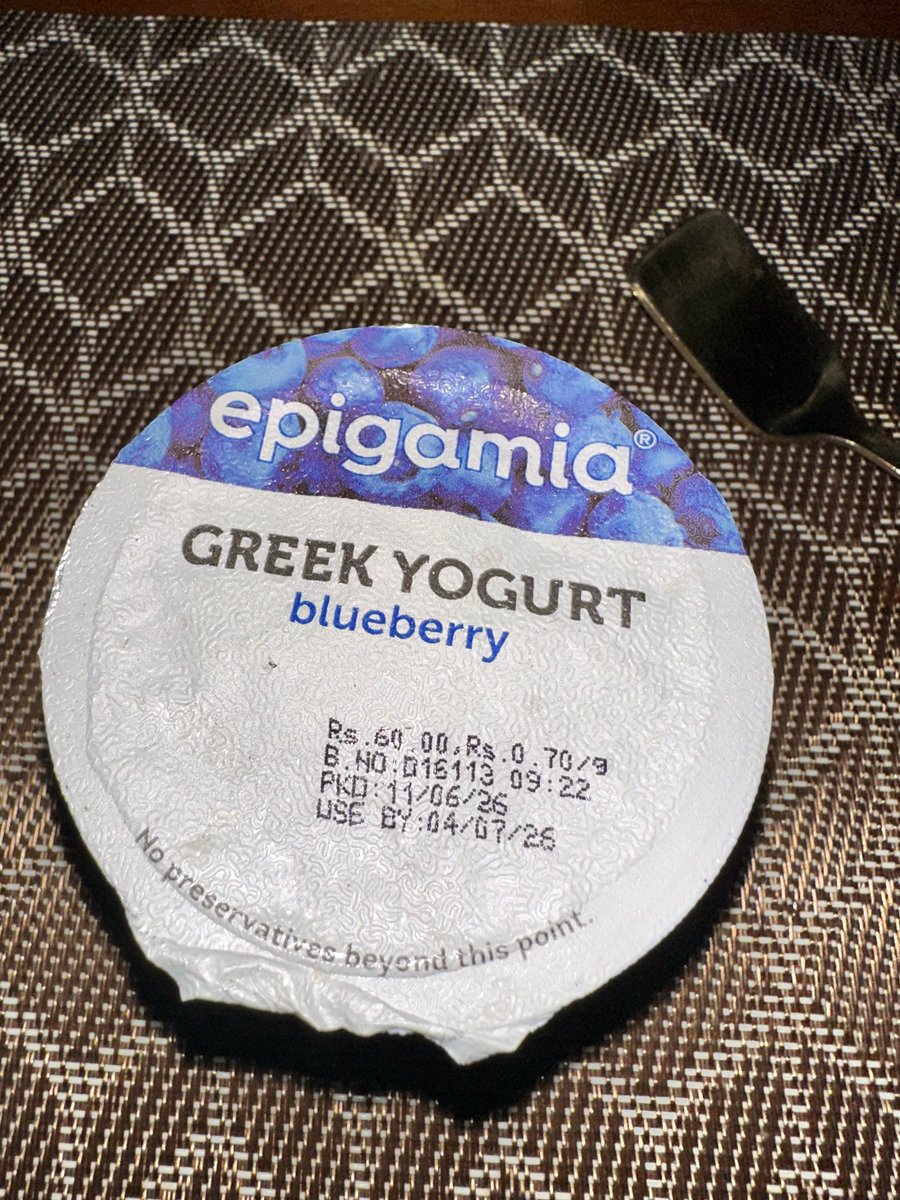 anzal_mohammed_'s tweet photo. Really disappointed with @instamart_it. Swiggy Instamart delivered expired yogurt. This isn’t just bad service, it’s a food safety issue. Customers shouldn’t have to check expiry dates on every item they receive. #FoodSafety #Swiggy https://t.co/QWIYRr1fmm