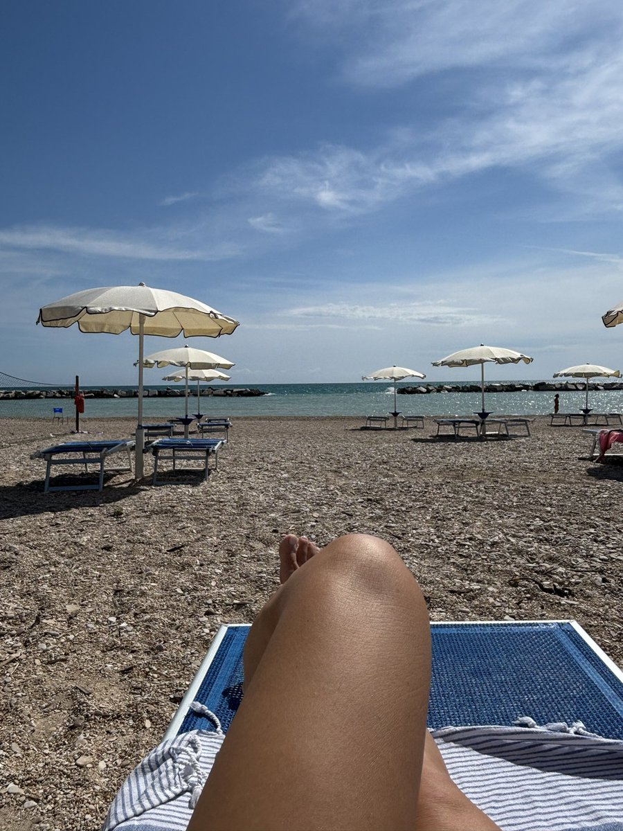 Marillacocchia's tweet photo. Buona domenica 
#Pinetabeach
#portorecanati 
🥰 https://t.co/bhUfLfsqCG
