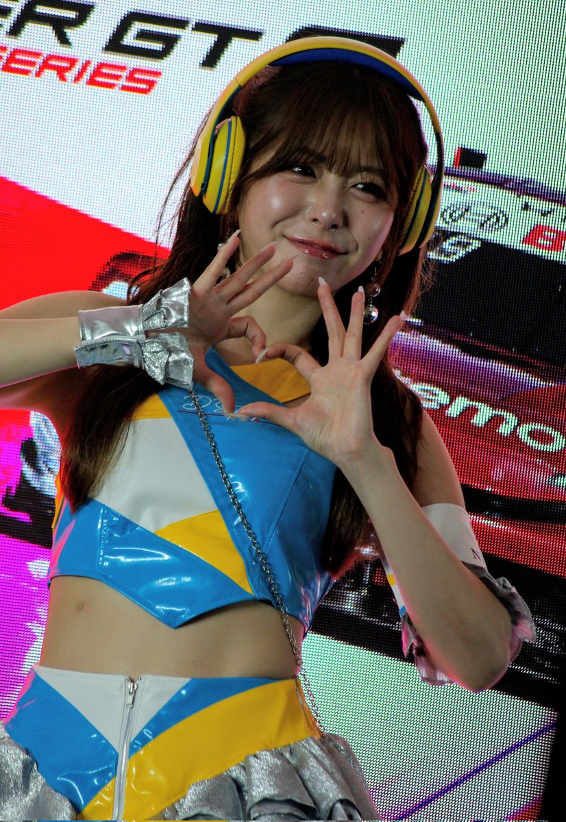 _michaelD27's tweet photo. 2026/7/11
『SUPER GT EXPERIENCE サーキットに行こう!! in スーパーオートバックス・仙台泉加茂』

サーキット以外での撮影は初めてでしたが、Tシャツにサインもいただけて、遥々行った甲斐がありました。

#SUPERGTEXPERIENCE
#サーキットに行こう
#水瀬琴音 さん　@kotone_dayo_ https://t.co/vegJ4NWvt8