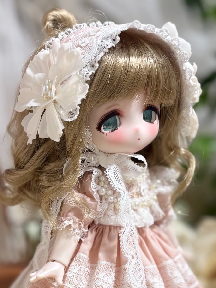 ウィッグが大きすぎるんだけど(7-8インチ😂)、ヘッドドレスで押さえ