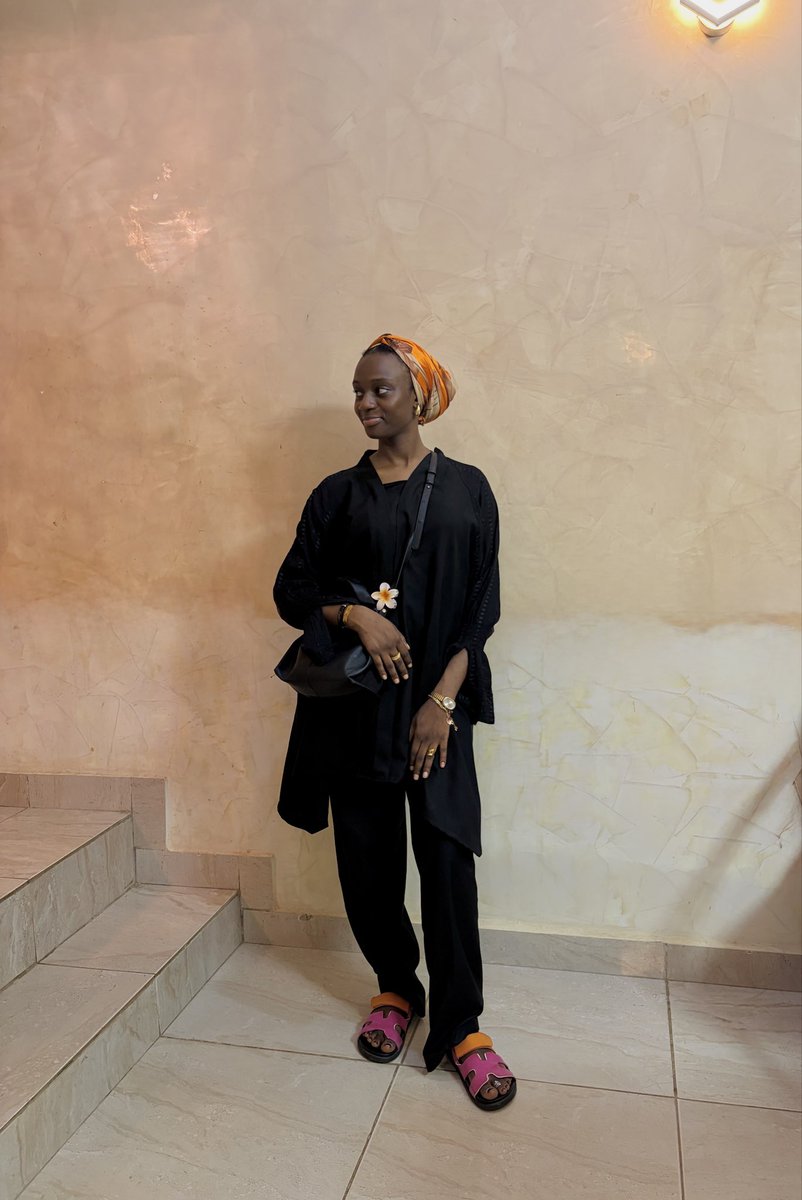fadeelaahh's tweet photo. 🧡✨ https://t.co/HvqZLIbHMB
