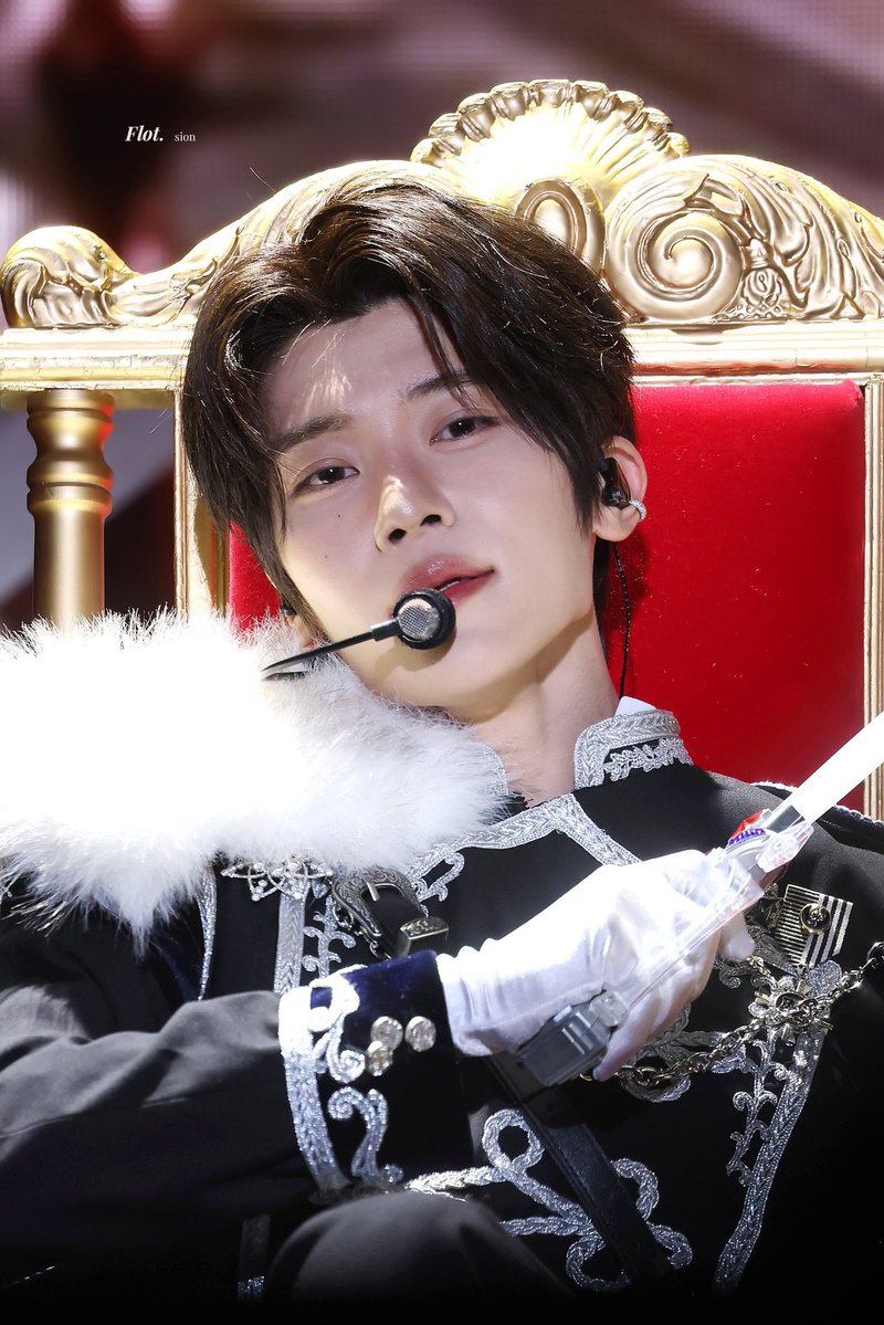 마이⸝⸝ tweet media