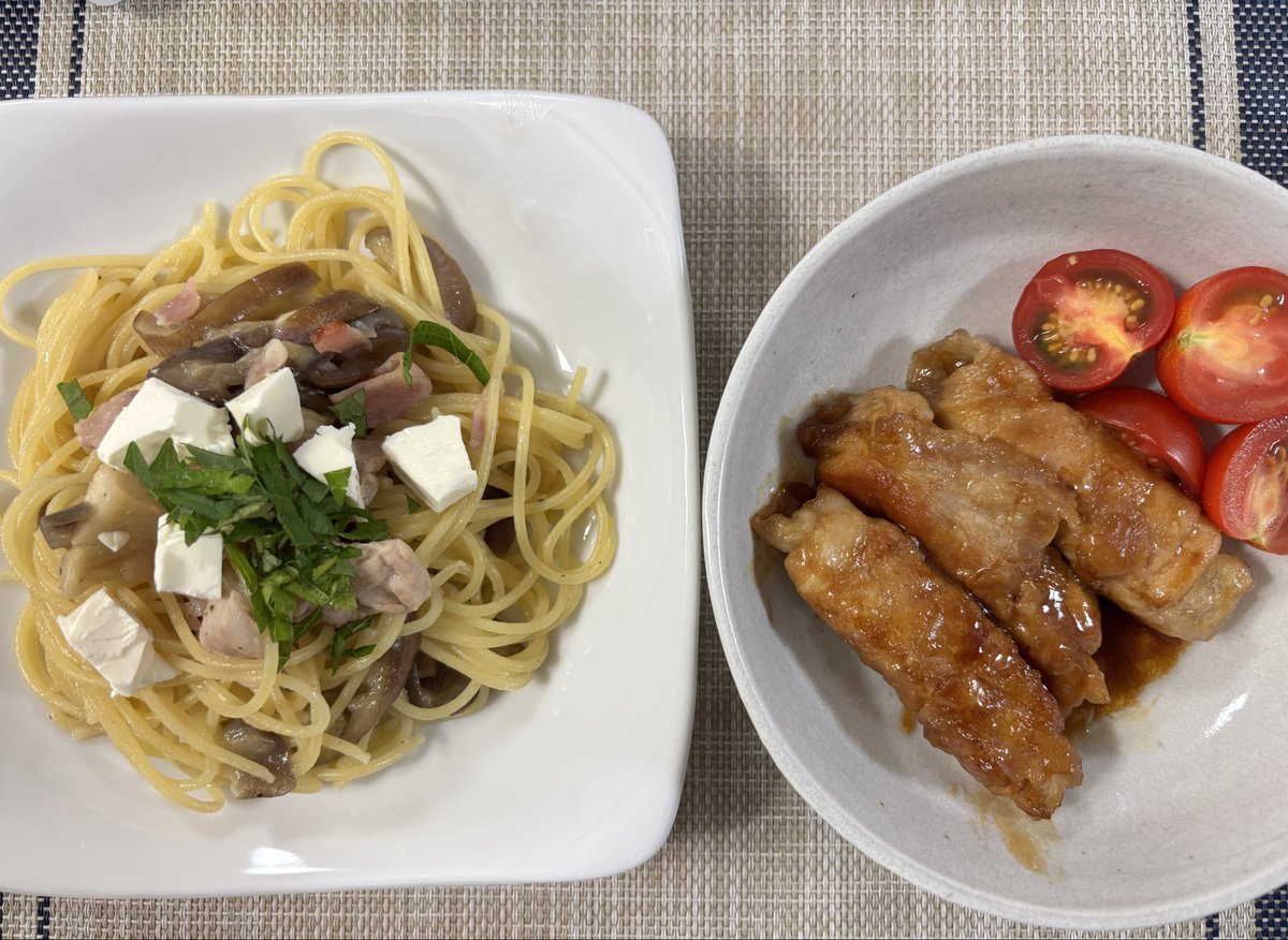 LLrubbishRR's tweet photo. 2026.7.12夕食
なすとベーコンの和風パスタ、高野豆腐の肉巻き、トマト https://t.co/CLlZSQHIam