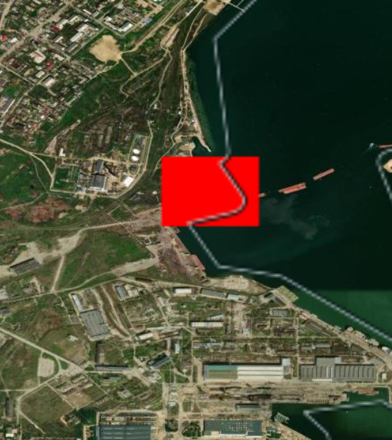 Osinttechnical's tweet photo. Ukrainian attack drones successfully hit the large Russian Kerch Strait vehicle ferry "SKS One" overnight, setting the vessel ablaze while berthed pierside in the Kerch Seaport. https://t.co/9q9MLTgucH