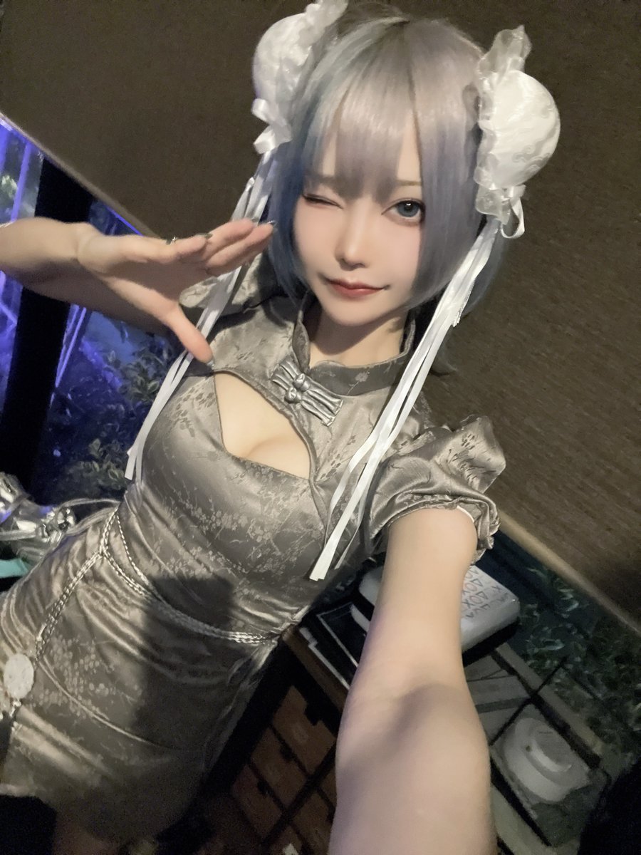 Snow_White__y's tweet photo. 昨日はシーシャサロン煙結さんでのゲストイベント来てくれた方ありがとうございました❄️
1部と2部で2着チャイナ衣装着ました❤️‍🔥
お酒も撮影もありがとう🥂
今回いろんなシーシャのMIX考えて、みんなを実験台にしてたんだけど、どれも美味しく出来て良かった✨
#しらゆきシーシャ https://t.co/Sdjy2taOOZ