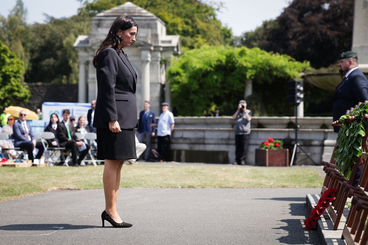 niexecutive's tweet photo. Deputy First Minister Emma Little-Pengelly and Junior Minister Aisling Reilly attended the Royal British Legion Republic of Ireland’s Memorial Service in Dublin.

Both Ministers laid wreaths as a mark of respect to all the people who lost their lives at the Battle of the Somme. https://t.co/nlDIBNPYv3