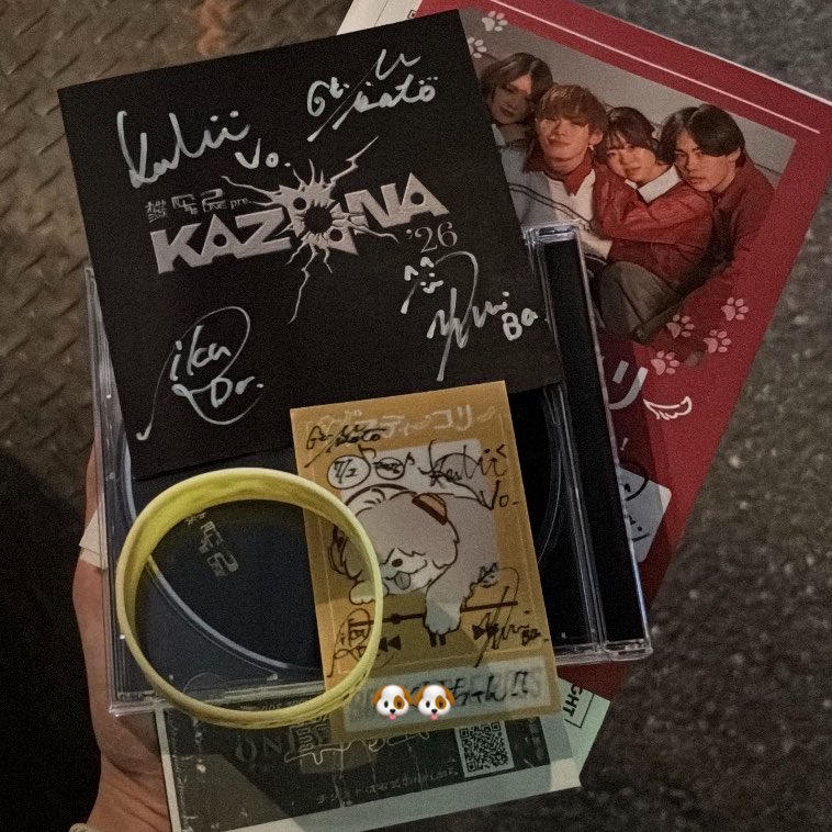 budou_bubu's tweet photo. 7/2 KAZAANA  2nd Line

KAZAANA選ばれて本当に嬉しかった！
こういうライブハウス久しぶりすぎてドキドキしたけどやっぱり素敵な場所！！
めっちゃ楽しかった！！！🐶✨️ https://t.co/IjN6oyr4NU