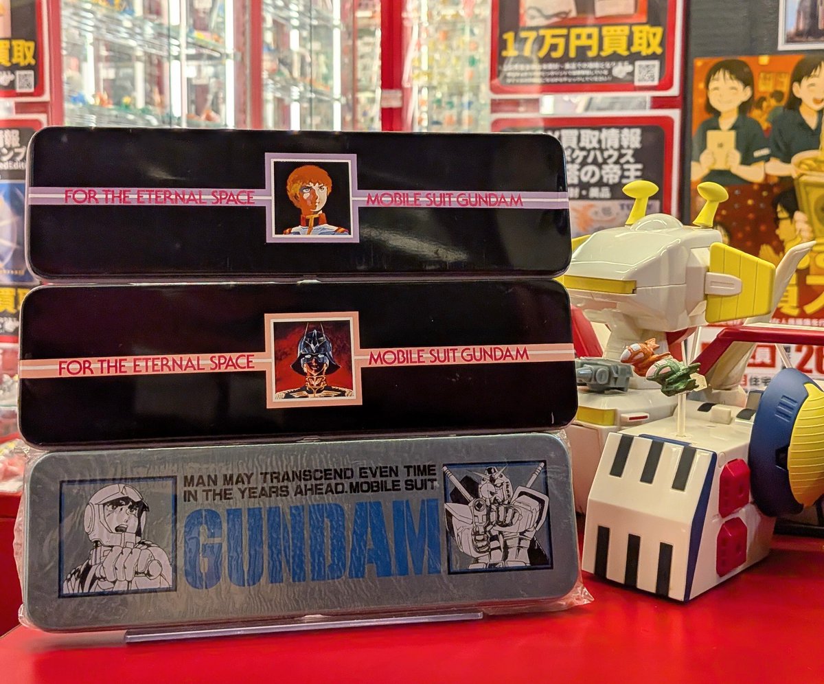 僕らの卓上インテリアイテム♪ガンダム缶ペンケース&SDガンダム