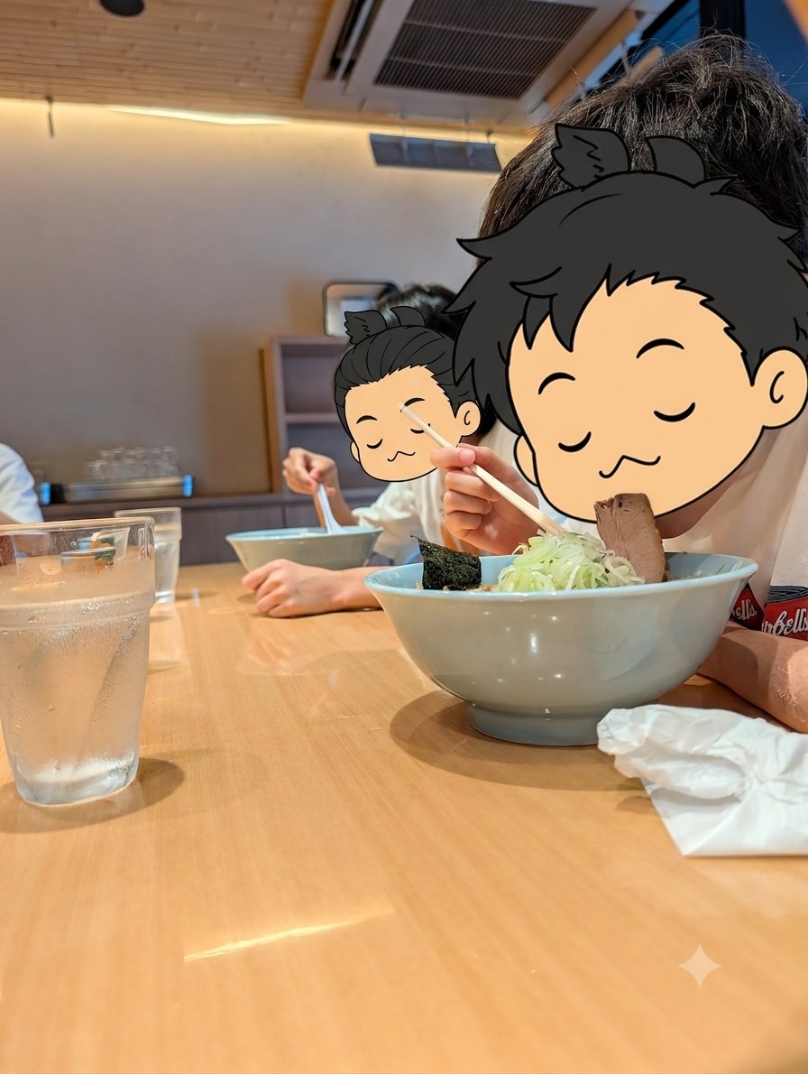 いえみつ tweet media