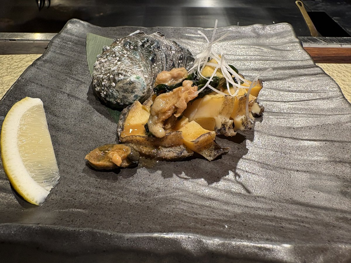 midopisandayo's tweet photo. 今日は銀座に遊びに来て美味しいもの食べとる https://t.co/HQc7vX55bX