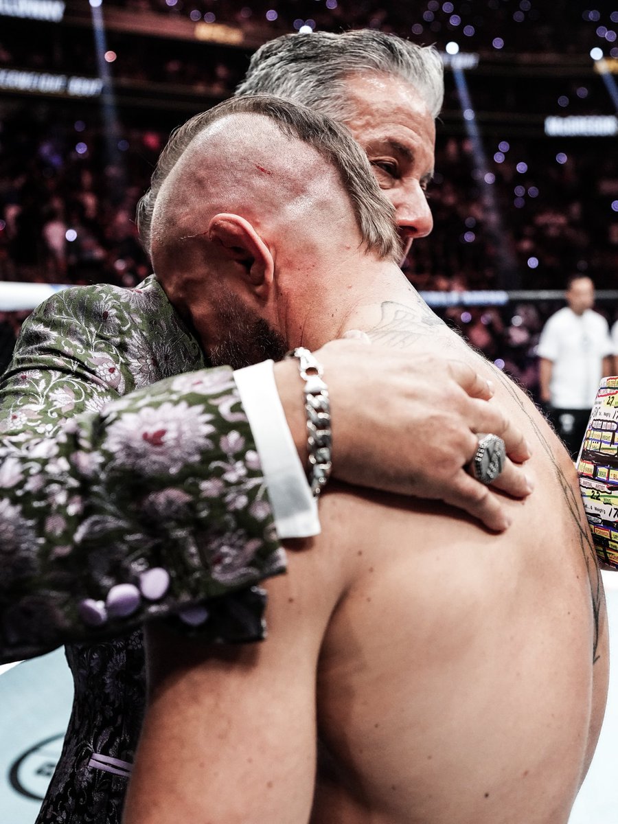 Full_Violence's tweet photo. Pain. #UFC329 https://t.co/HEp9mEsu4b