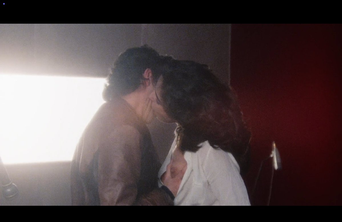 iamKafka_'s tweet photo. Il miele del diavolo 
The Devil's Honey 
(1986)
هوس الحب-الشهوة- https://t.co/SNC0fLogYl