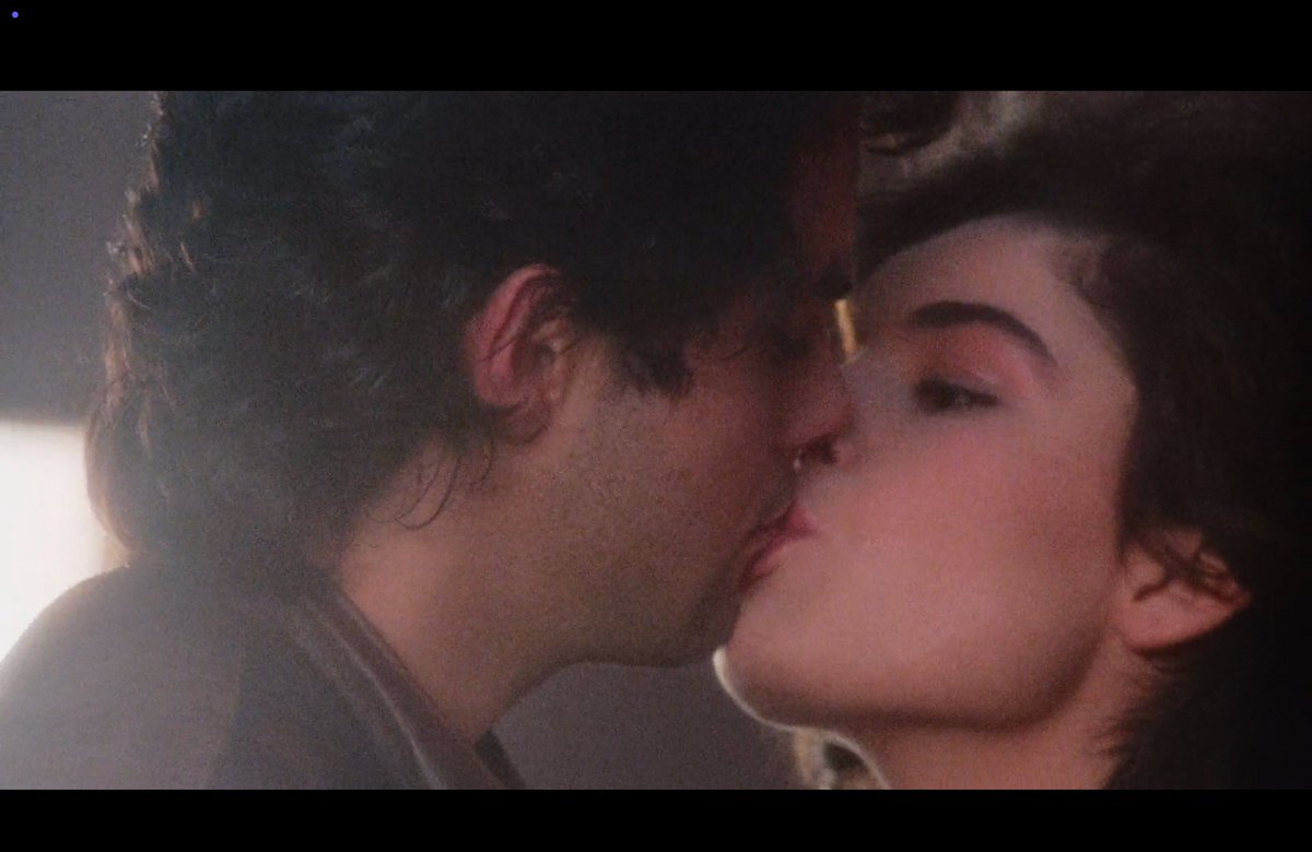 iamKafka_'s tweet photo. Il miele del diavolo 
The Devil's Honey 
(1986)
هوس الحب-الشهوة- https://t.co/SNC0fLogYl