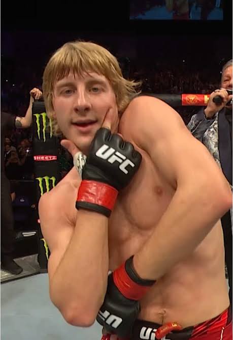 Titreuh's tweet photo. @Imai_mma Frérot en face tu as THE BADDDY https://t.co/4I5Ou2V6YE