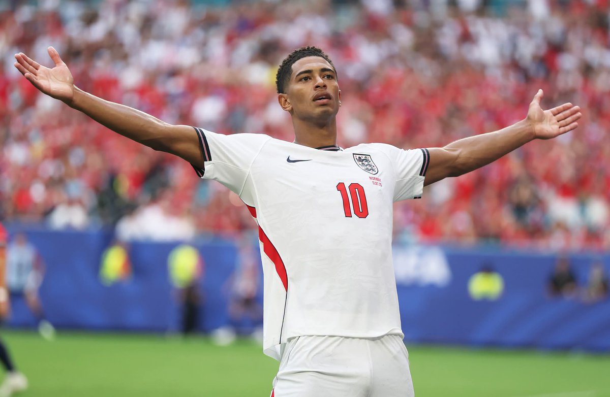 UgandaPostNews's tweet photo. Argentina, England complete #FIFAWorldCup2026  semifinal lineup 

#Argentina will face #England in the second semifinal of the FIFA World Cup 2026 following their 3-1 victory over Switzerland after extra time.---

#ugandapostnews 
#FIFAWorldCup https://t.co/ZqicSlTH61